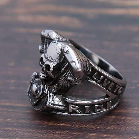 Brand New Unisex Size 2 Steampunk’s Skull Rider Ring Stainless Steel Adjustable - Picture 3 of 7